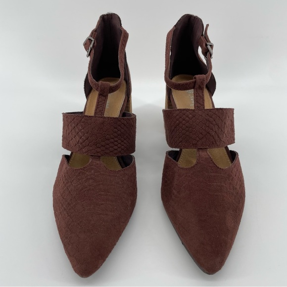 Mi.iM T-Strap Block Heels Brown Reptile Embossed Leather Pointed Toe 9 - Picture 3 of 8